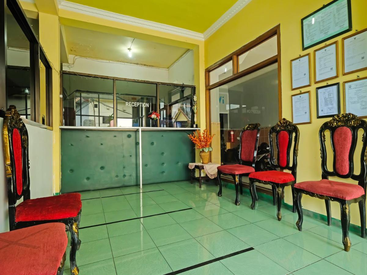 Collection O 91914 Hotel Citra Dewi 2 Int'S Semarang Extérieur photo
